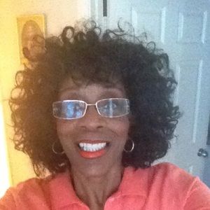 Meet your Posher, Val